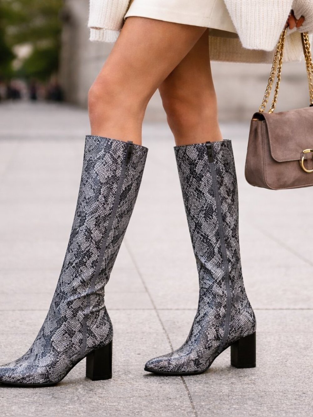 Bakers Tornado Boots Womens 7B Navy White Heeled Mod Retro Y2K Statement Chic